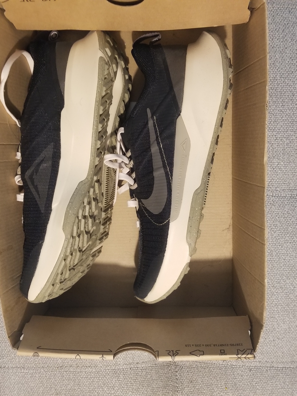 Nike React Trail Running Shoes - Black & Cream